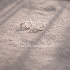 Boucles Silhouette Féline — Minimalisme Essentiel