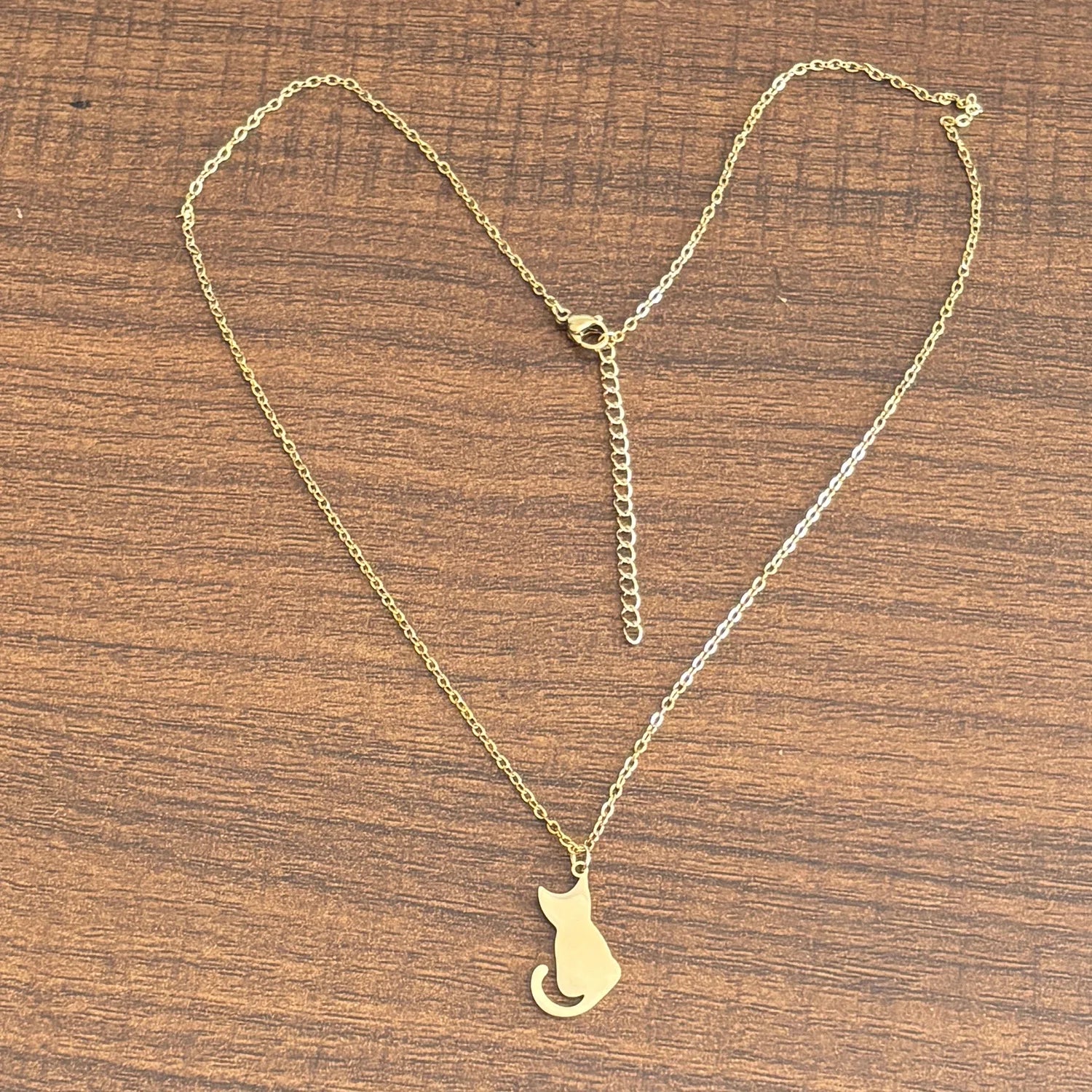 Collier Silhouette Féline — Acier Inoxydable