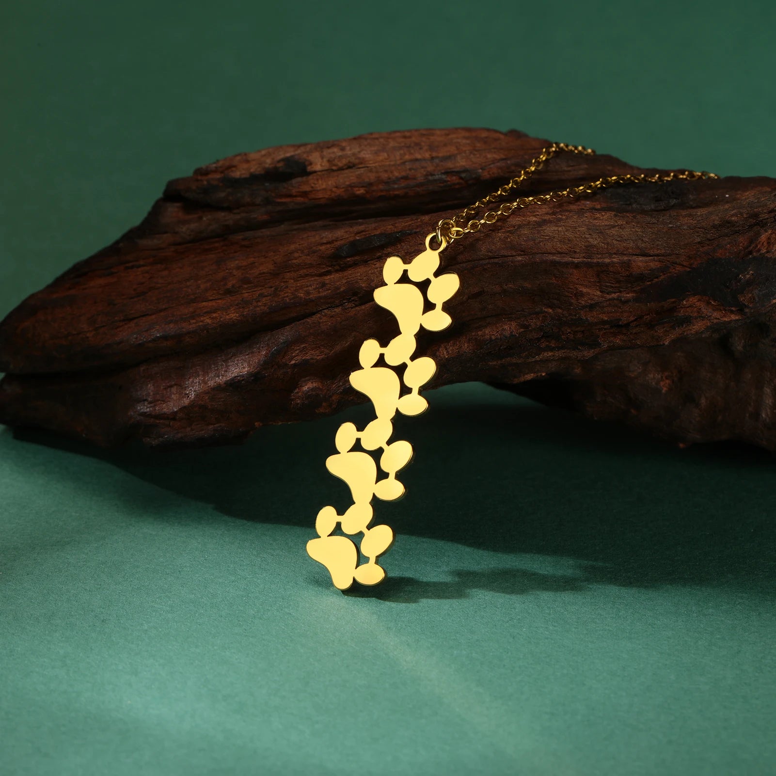 Collier Empreinte Féline – Pendentif Acier Inoxydable